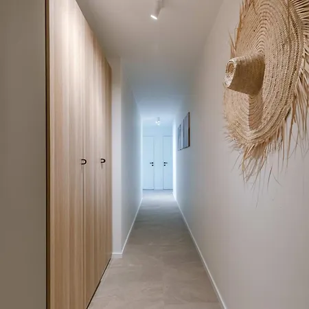 Apartment Huswell - With Pool, Parking & Private Nieuwpoort